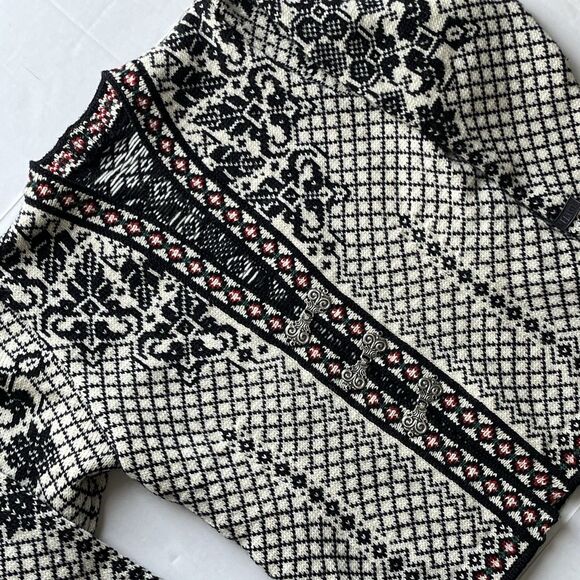 Dale of Norway Wool Knit Cardigan Ski Sweater Nordic Fair Isle Clasp Jacket XS - Picture 13 of 16